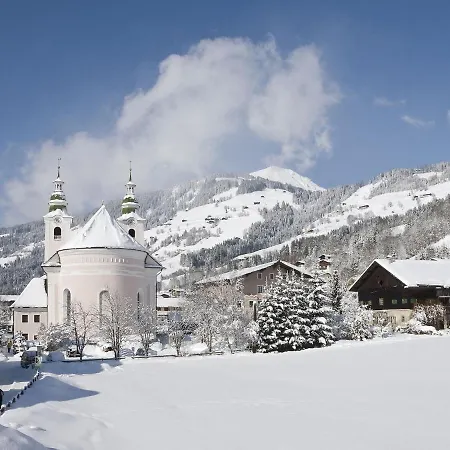 Casa vacanze Luxurious With Terrace In Tyrol Brixen im Thale