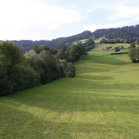 Luxurious With Terrace In Tyrol * بريكسن ام تاله