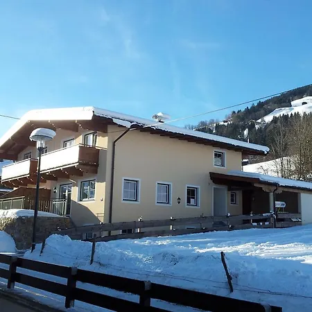 Luxurious With Terrace In Tyrol بيت للعطل *